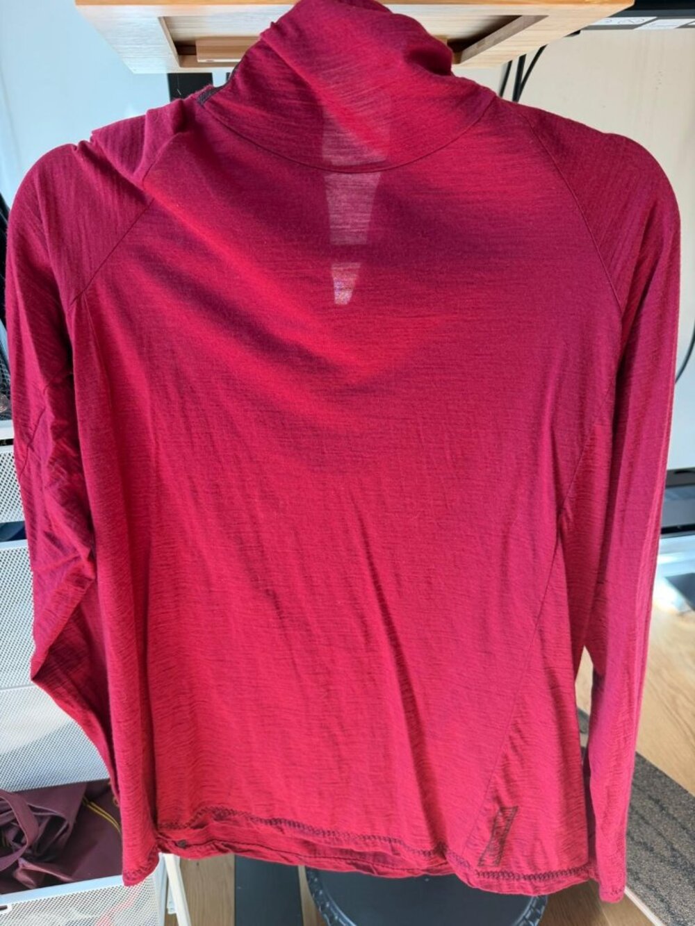 Melanzana Merino Based Woman's Hoodie - Red Size Large